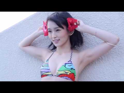 山本彩のお尻の綺麗さが良くわかる水着動画！