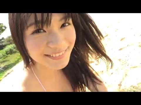 Mizuki Hoshina on the beach